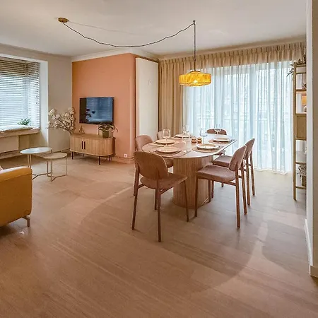 Apartmán 2 Bedroom Cozy In *