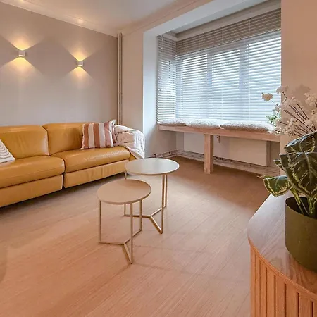 Apartmán 2 Bedroom Cozy In