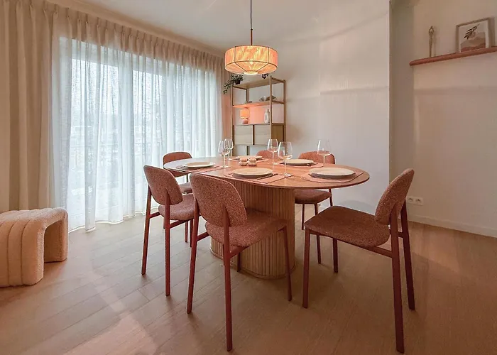 2 Bedroom Cozy In Lägenhet *