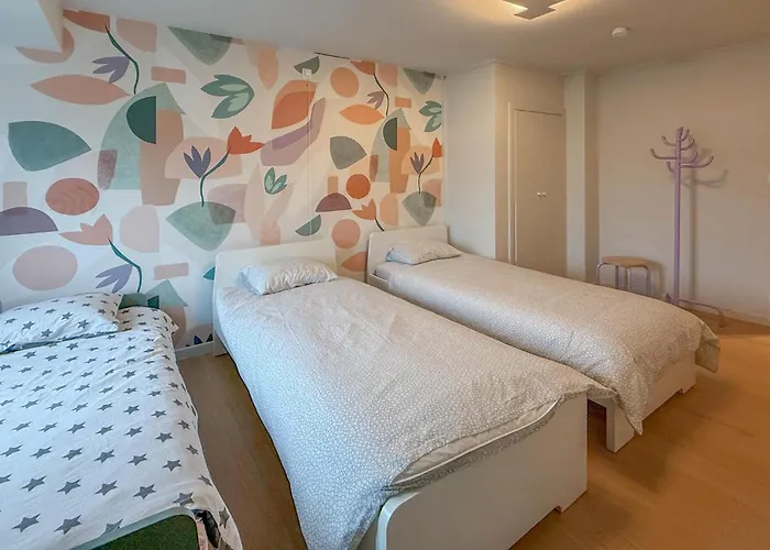 Lägenhet 2 Bedroom Cozy In *